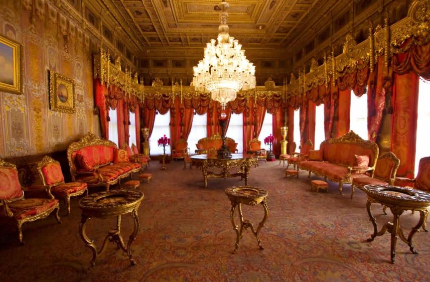 Dolmabahçe Palace