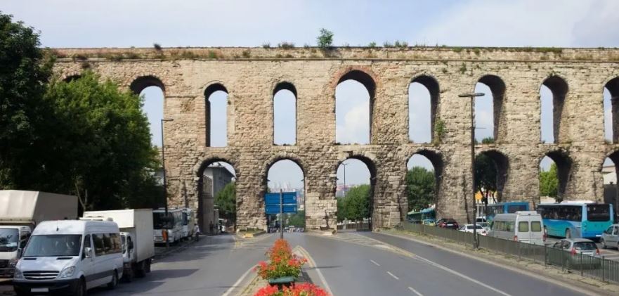 The Aqueduct of Valens (Turkish: Bozdoğan Kemeri "Aqueduct of the Grey Falcon")
